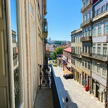 Center I Balcony & Ac *